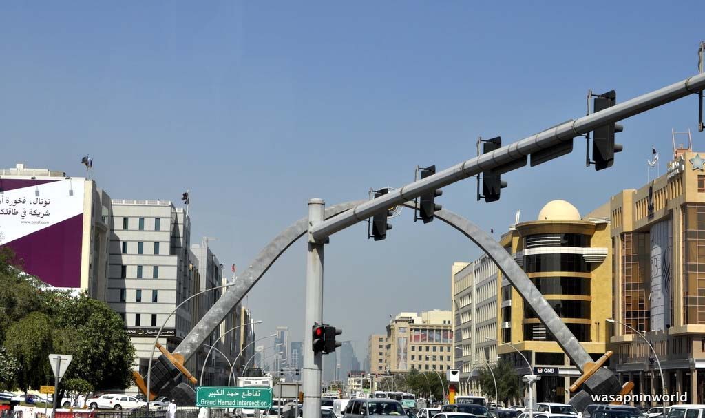 Grand Hamad (Swords) intersection, Doha