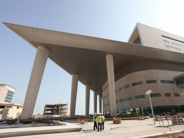 Qatar Rehabilitation Institute, under construction 2015