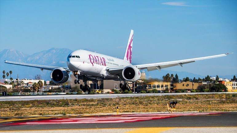 Qatar Airways lands at LAX