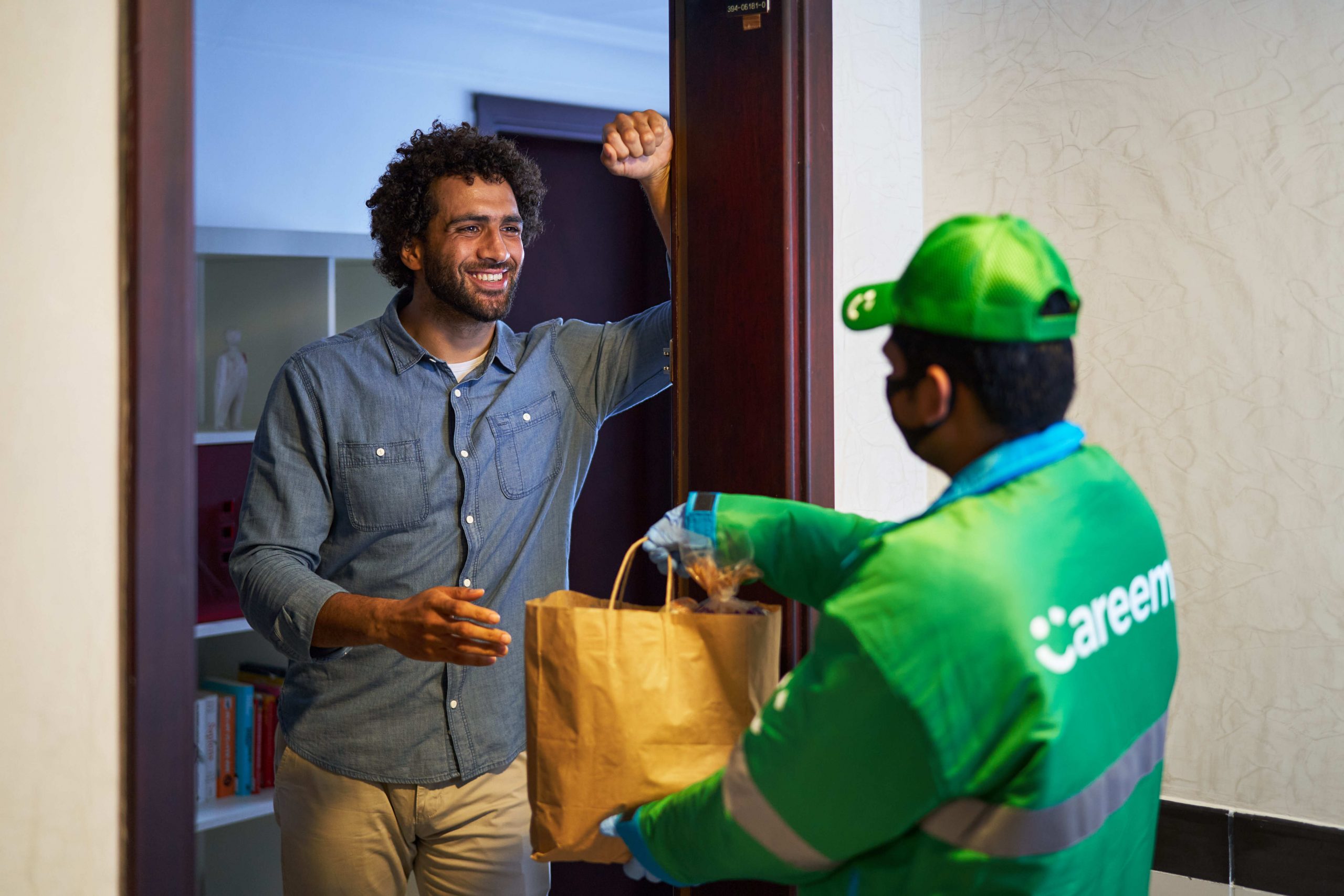 Careem launches food delivery service in Qatar - Doha News | Qatar