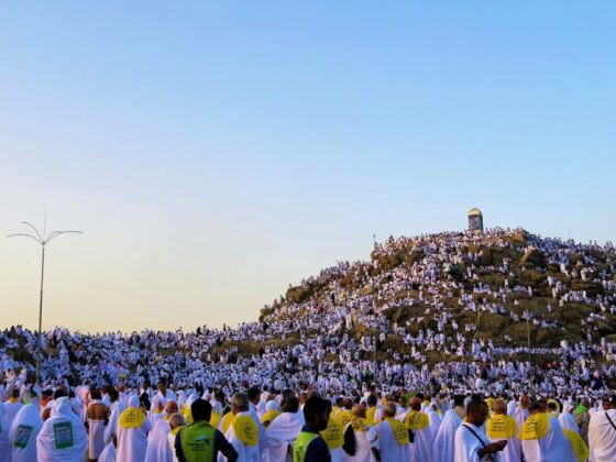 Mount Arafat day of Arafah symbolises for muslims
