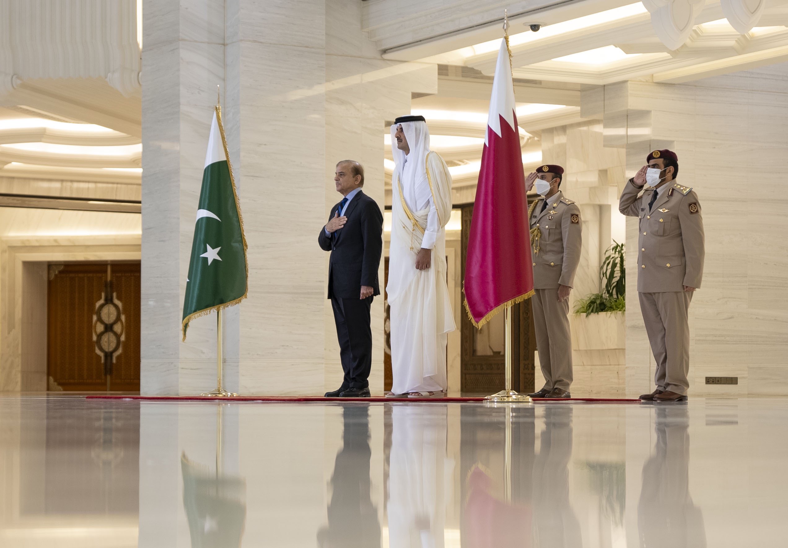 Qatar’s amir accepts Pakistan’s PM invitation to visit Islamabad