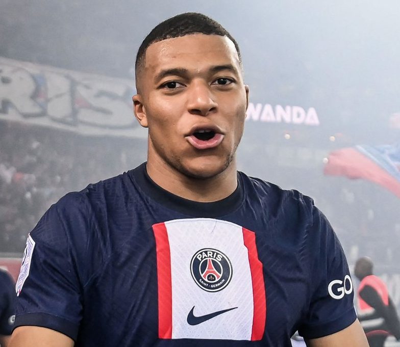 'I never asked to leave in January': PSG's Mbappe gives rumours the red ...