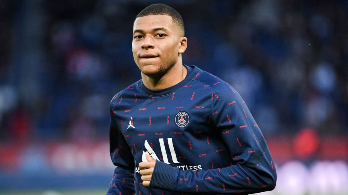 PSG gives Kylian Mbappé 2 weeks to decide on his future: 'We want