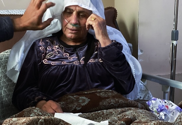 Wael Dahdouh mourns loss of his mother after she died of illness in Gaza
