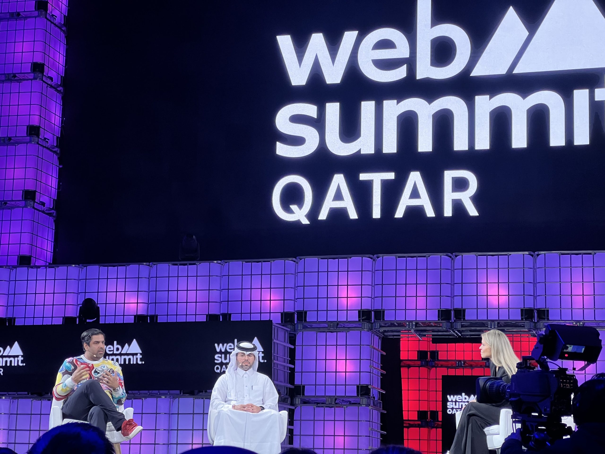 Web Summit: Humans risk losing jobs to AI if they do not evolve, says QIA official