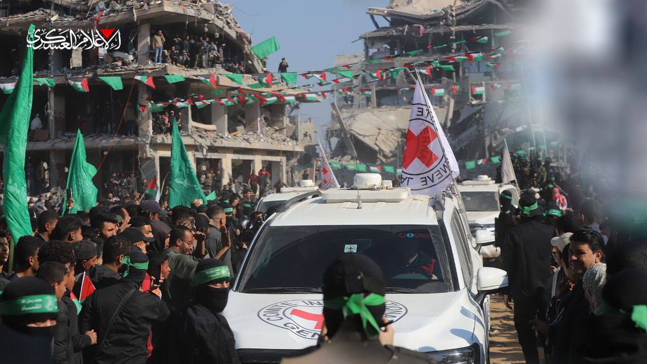 Gaza truce: Third captives-prisoners exchange takes place