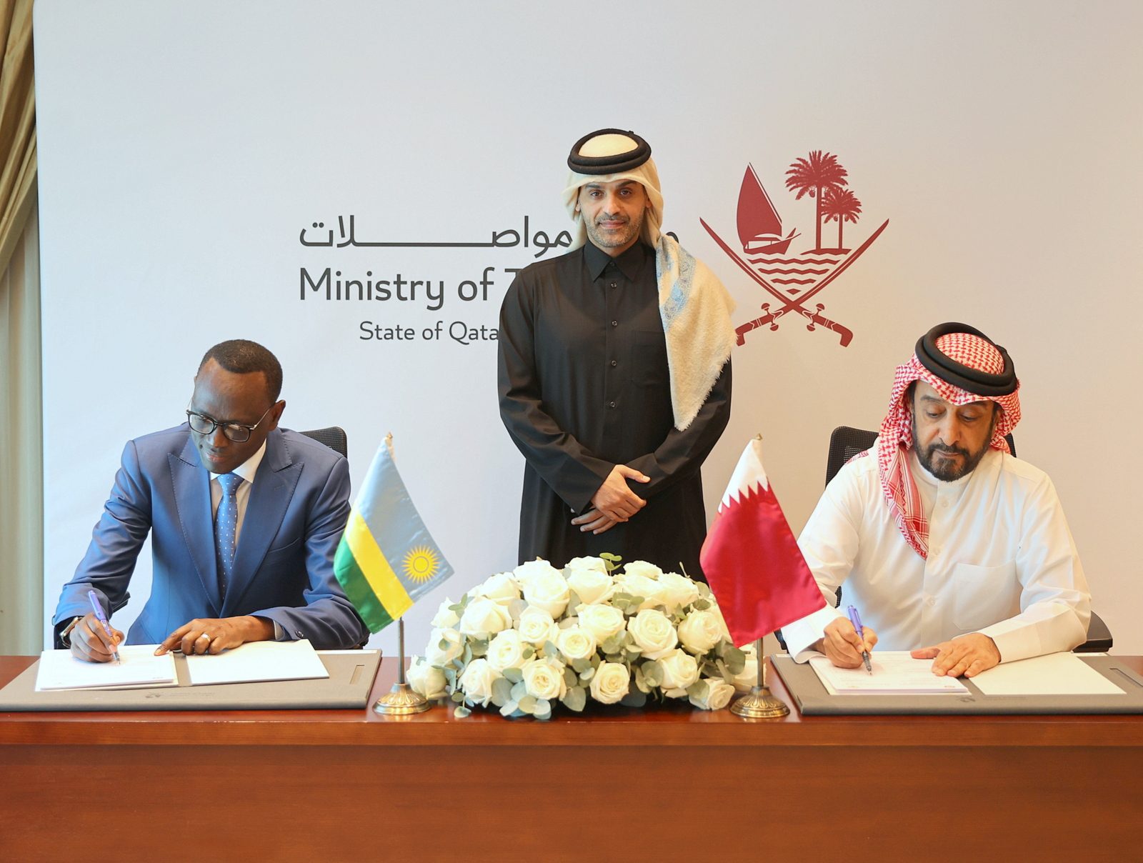 Rwanda and Qatar Aeronautical Academy sign MoU to strengthen bilateral cooperation