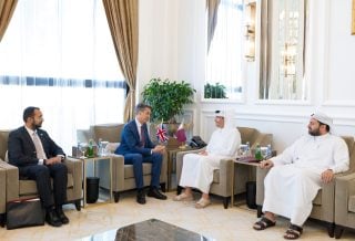Qatar, UK discuss regional de-escalation and bilateral cooperation